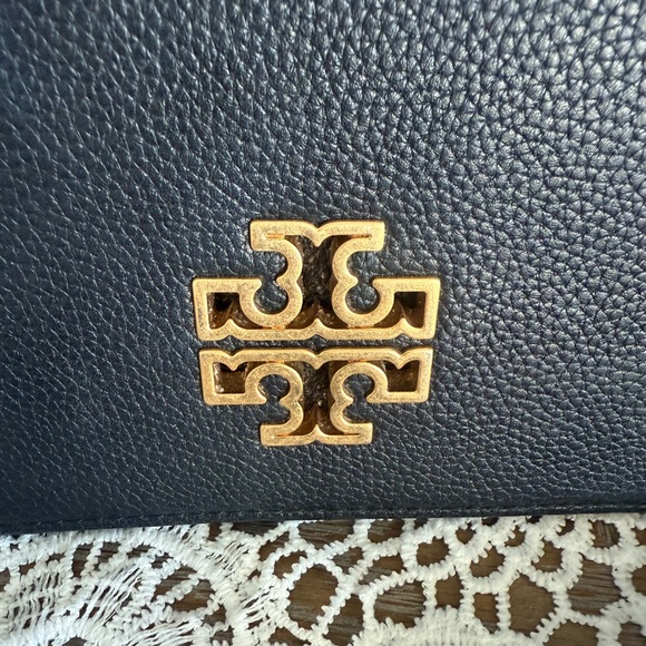 Tory Burch Black Crossbody Bag with Gold Logo - Picture 4 of 16